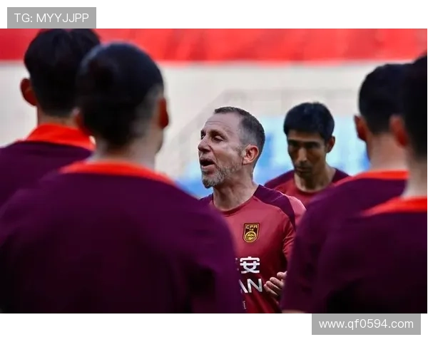 国足新周期首战告捷年轻球员崭露头角引发球迷期待未来表现备受关注